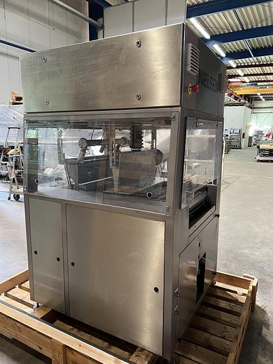 Gebraucht Nielsen Energy Überziehmaschine 620