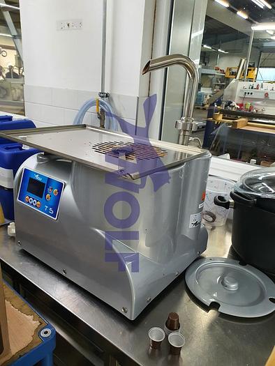 Used Tempering machine WOLF BLUE-LINE-Series - type WT-5, as table unit, approx. 5 kg capacity.
