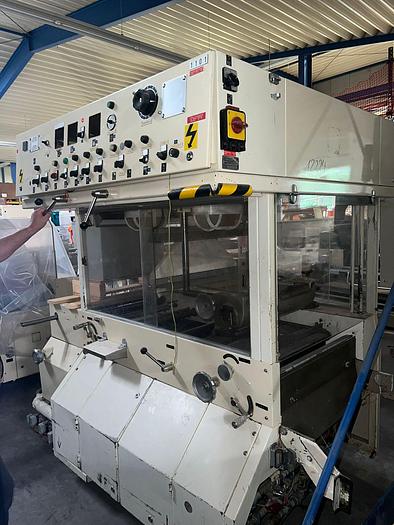 Gebraucht Überziehmaschine SOLLICH Type UT-620 mit eingebauter Temperierung.
