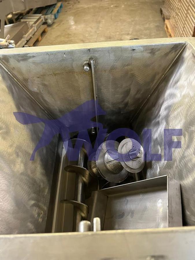 Gebraucht Form- Füll- und Portioniermaschine RHEON - Type FN-208 mit , YOM 1990.