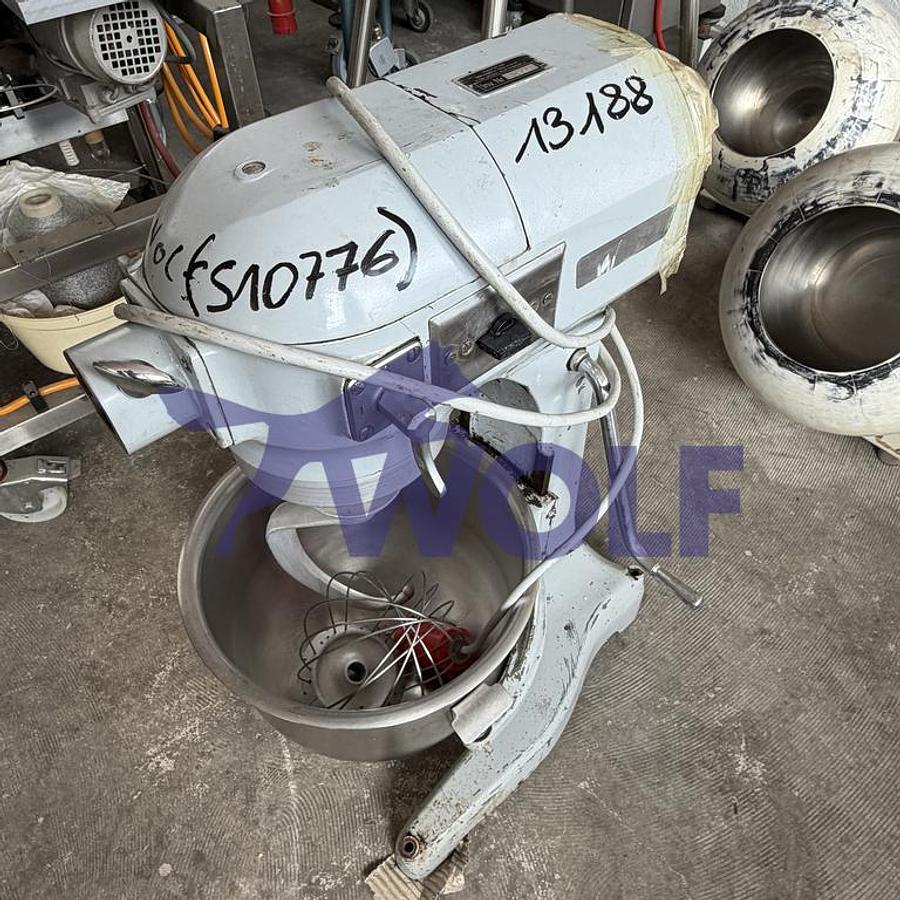 Gebraucht Rühr- und Anschlagmaschine HOBART - Type A-200 mit Edelstahlkessel und Knethaken.