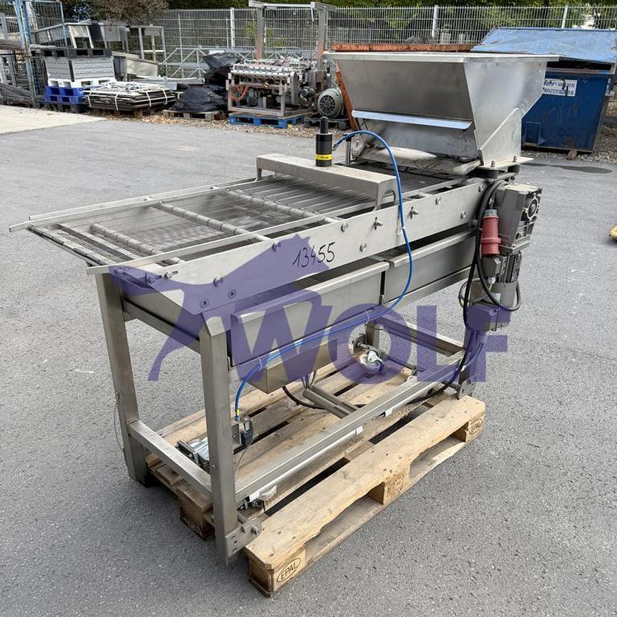 Gebraucht Edelstahl-Vibrationsstreuer - mit Gitterbandtisch ca. 420 mm Arbeitsbreite.