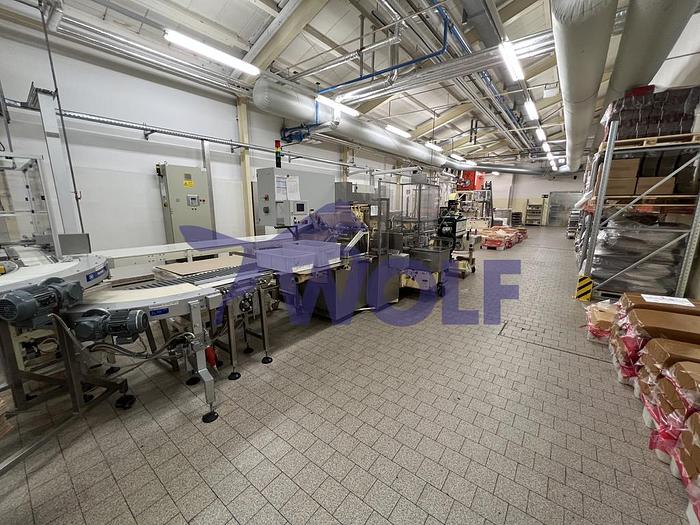 Used Kurventisch TRANSVER - Type KA1-SP, links abbiegend zur SIG-Packmaschine.