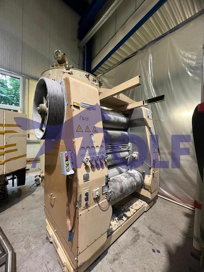 Usado Fünfwalzwerk Fabrikat BÜHLER - Type SFG-1000 mit ca. 1000 mm Walzenbreite.
