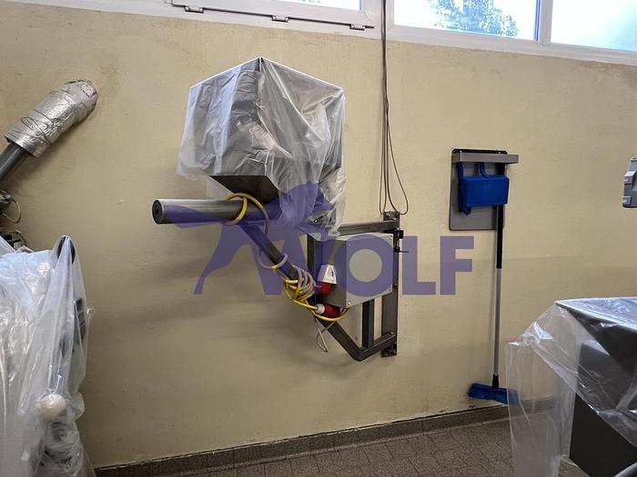 Used Dosierschnecke mit Aufgabetrichter - an der Wand montiert für den STEPHAN.