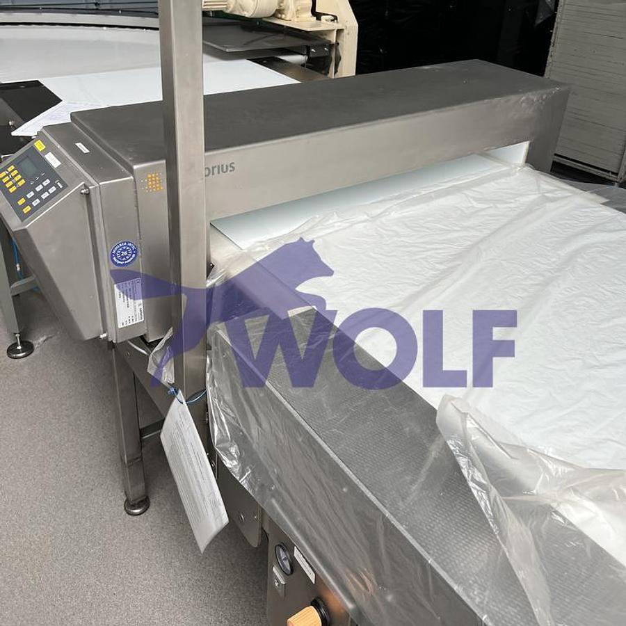 Gebraucht Metall-Detektor SATORIUS - Type MDE-C90, ca. 800 x 65 mm Durchgang, 2008.