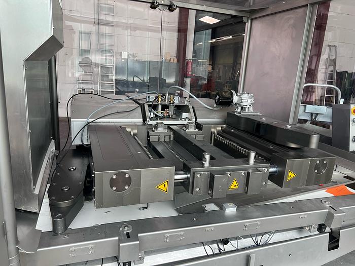 Used 2009 KNOBEL Schmink- und Gießmaschine Type KCM-Alpha X24/48-21