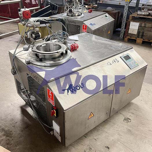 Gebraucht Umlauf-Temperiermaschine WOLF - Type UF-300-P mit Pumpe WPZ-300, Baujahr 2019.