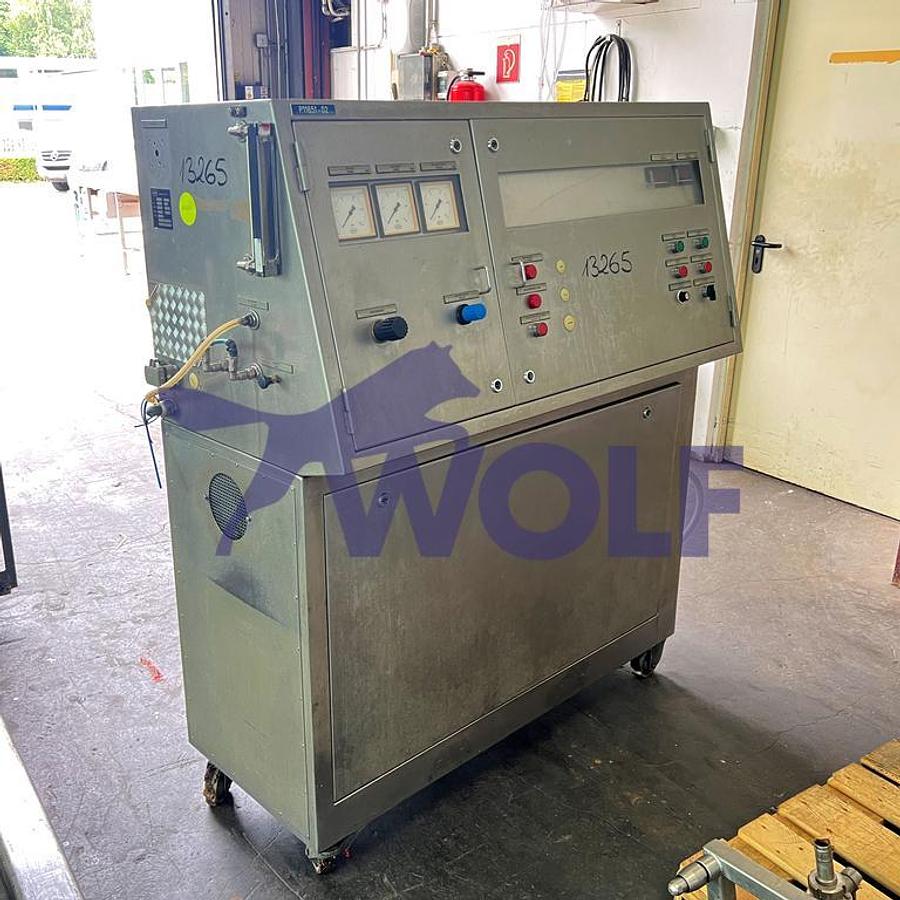 Gebraucht Labor-Druckaufschlagmaschine MONDOMIX - Type UA-15, Baujahr 1989.