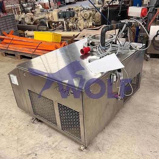 Gebraucht Umlauf-Temperiermaschine WOLF - Type UF-300-P mit Pumpe WPZ-300, Baujahr 2019.