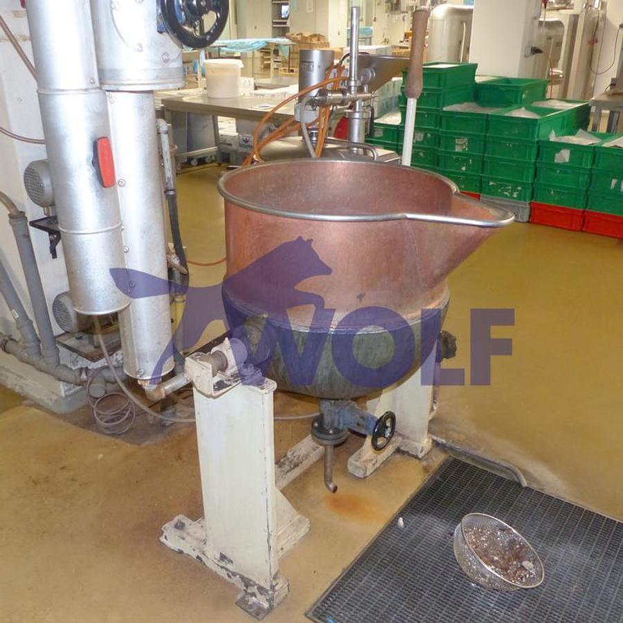 Used tilting cooking kettle PETER VOSSEN - with a useful volume of approx. 40 liters, 2012.