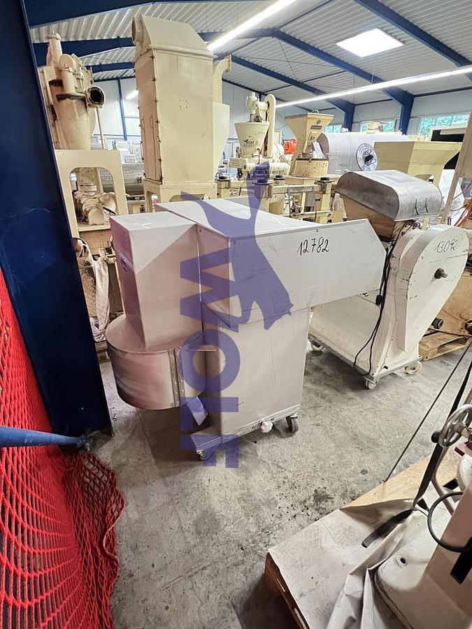 Gebraucht Rosinen-Auflockerungsmaschine LEONHARD - für Trockenfrüchte, Baujahr 1996