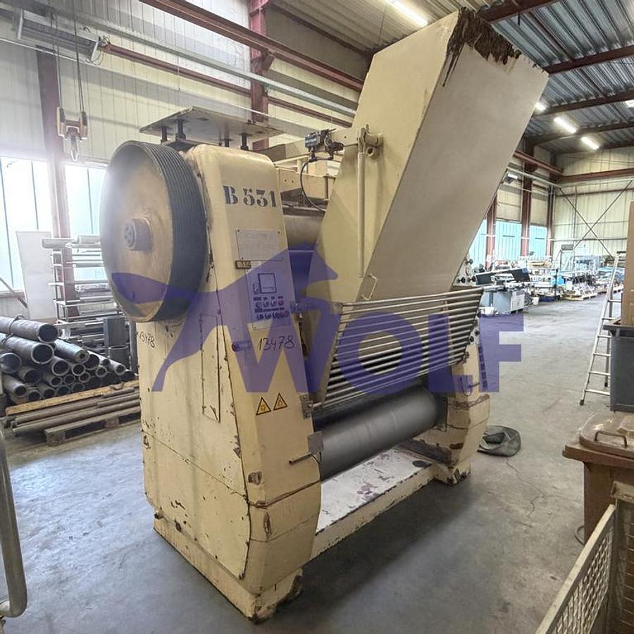 Usado Fünfwalzwerk CARLE + MONTANARI - Type HB-1300 mit ca. 1.300 mm Walzenbreite.