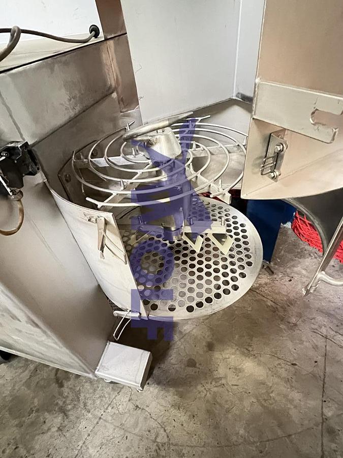 Gebraucht Rosinen-Auflockerungsmaschine LEONHARD - für Trockenfrüchte, Baujahr 1996