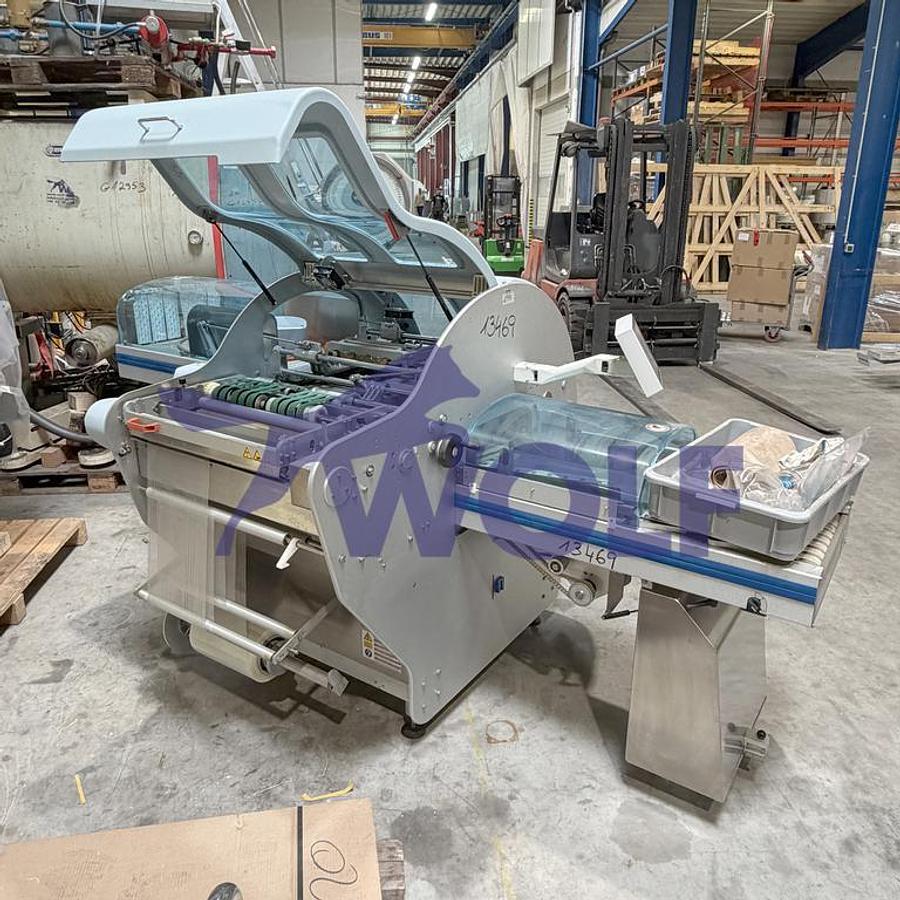 Usado Schrumpf-Packmaschine GRUPPO FABRY VIGNOLA - Type Automac 55 PIU-B597, Baujahr 2020.