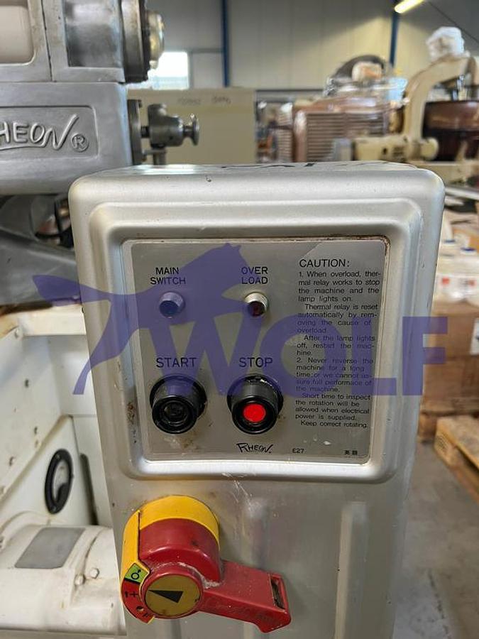 Gebraucht Form- Füll- und Portioniermaschine RHEON - Type FN-208 mit , YOM 1990.