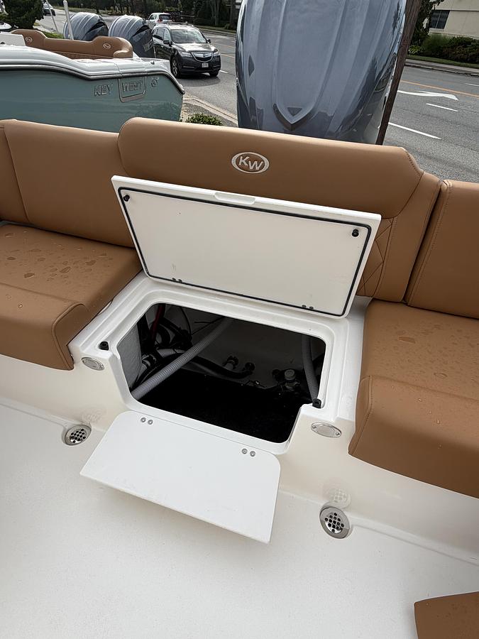 Used 2027 KEY WEST  249FS