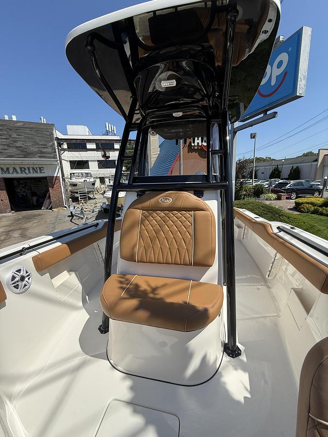 Used 2027 KEY WEST 239FS