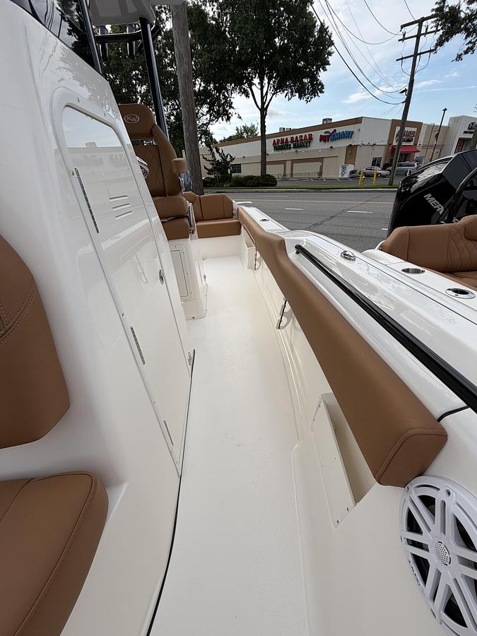 Used 2027 KEY WEST  249FS