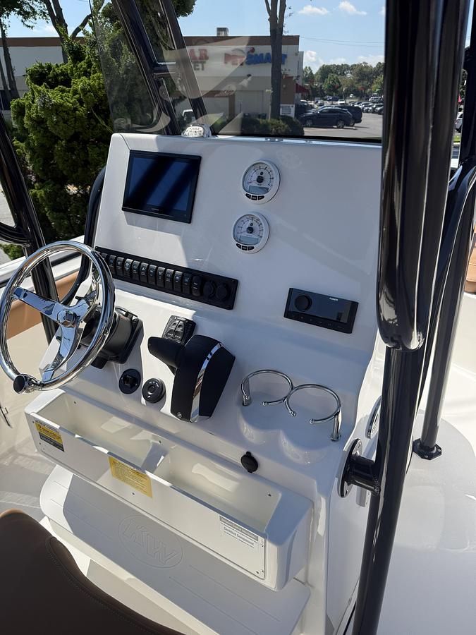 Used 2027 KEY WEST 239FS