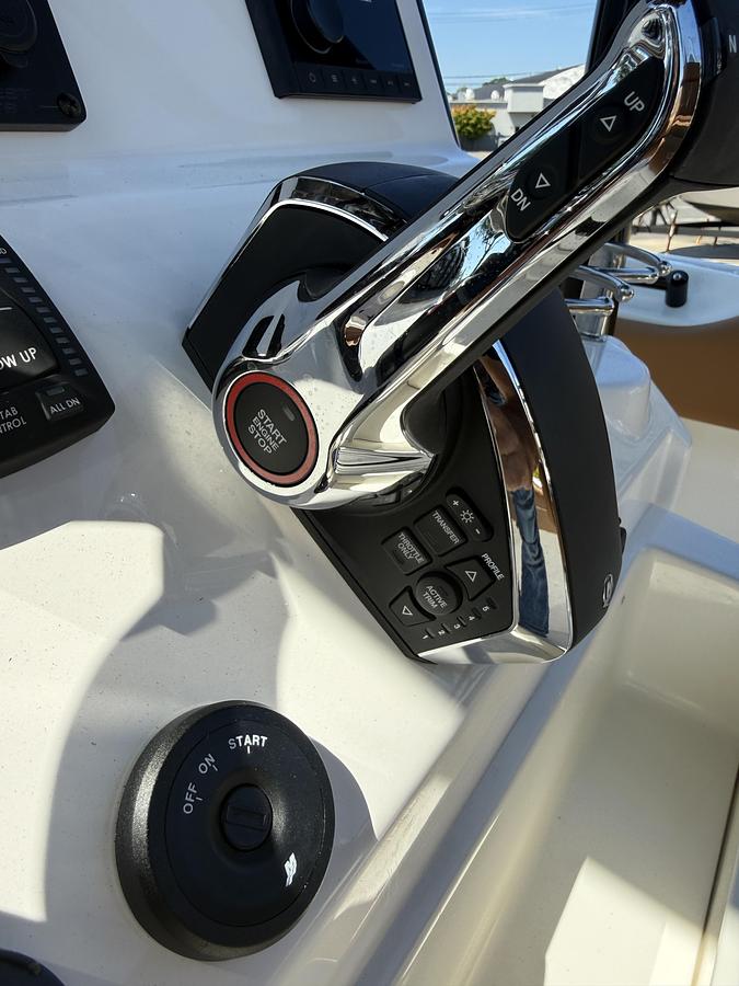 Used 2027 KEY WEST 239FS