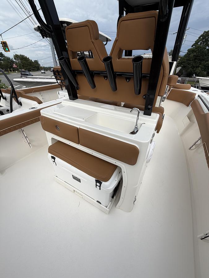 Used 2027 KEY WEST  249FS