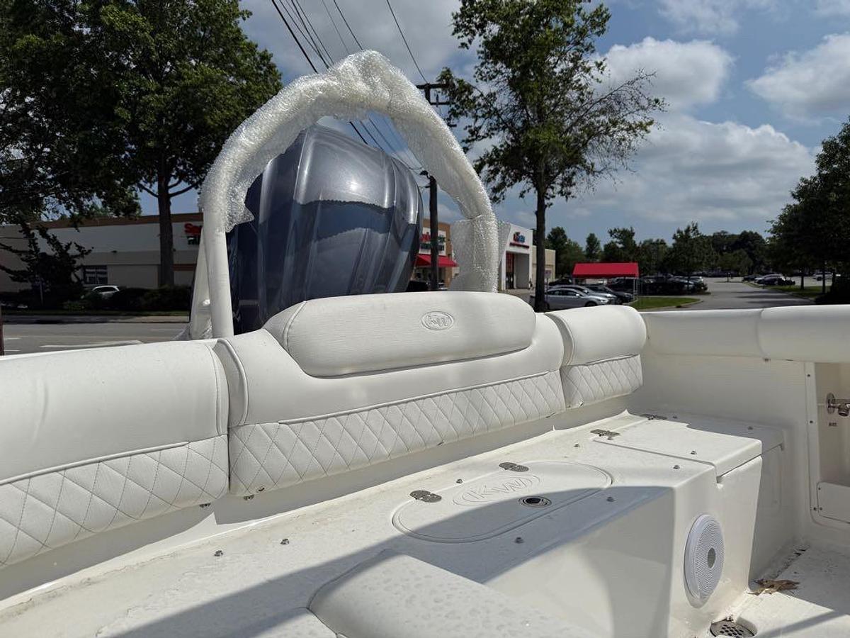 2025 Key West Dual Console 239DFS