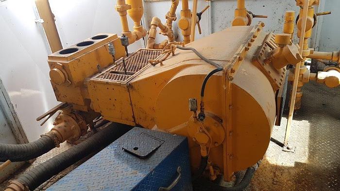 Used SJ PETRO SJ300 TRIPLEX MUD PUMP