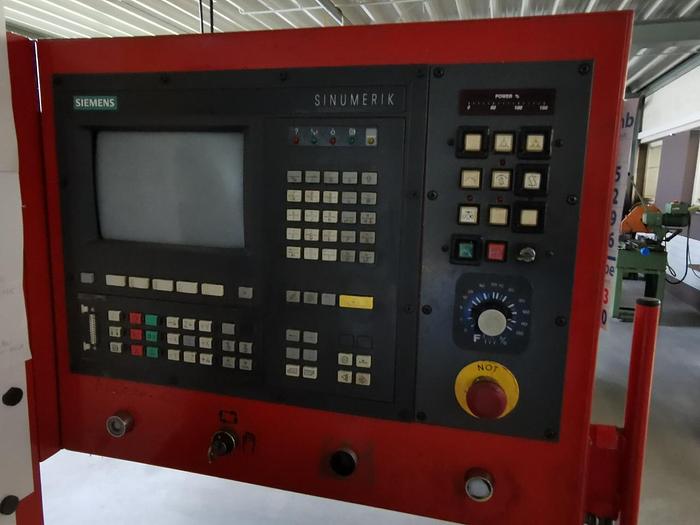 Gebraucht CNC Bearbeitungszentrum EMCO VMC 300