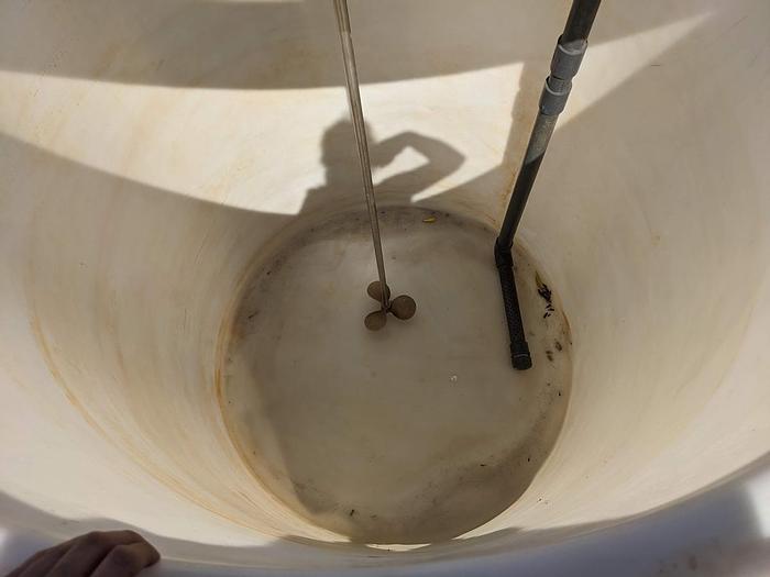 Used TK-16: 500 Gallon Vertical Tank with Mixer