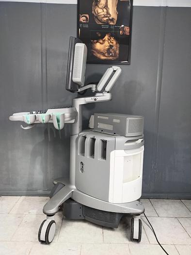 Gebraucht Siemens Acuson S2000 Ultraschallgerät mit Sonde, Farbdrucker und DVD Brenner