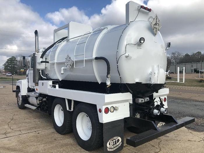 Used 2001 Mack CH 613