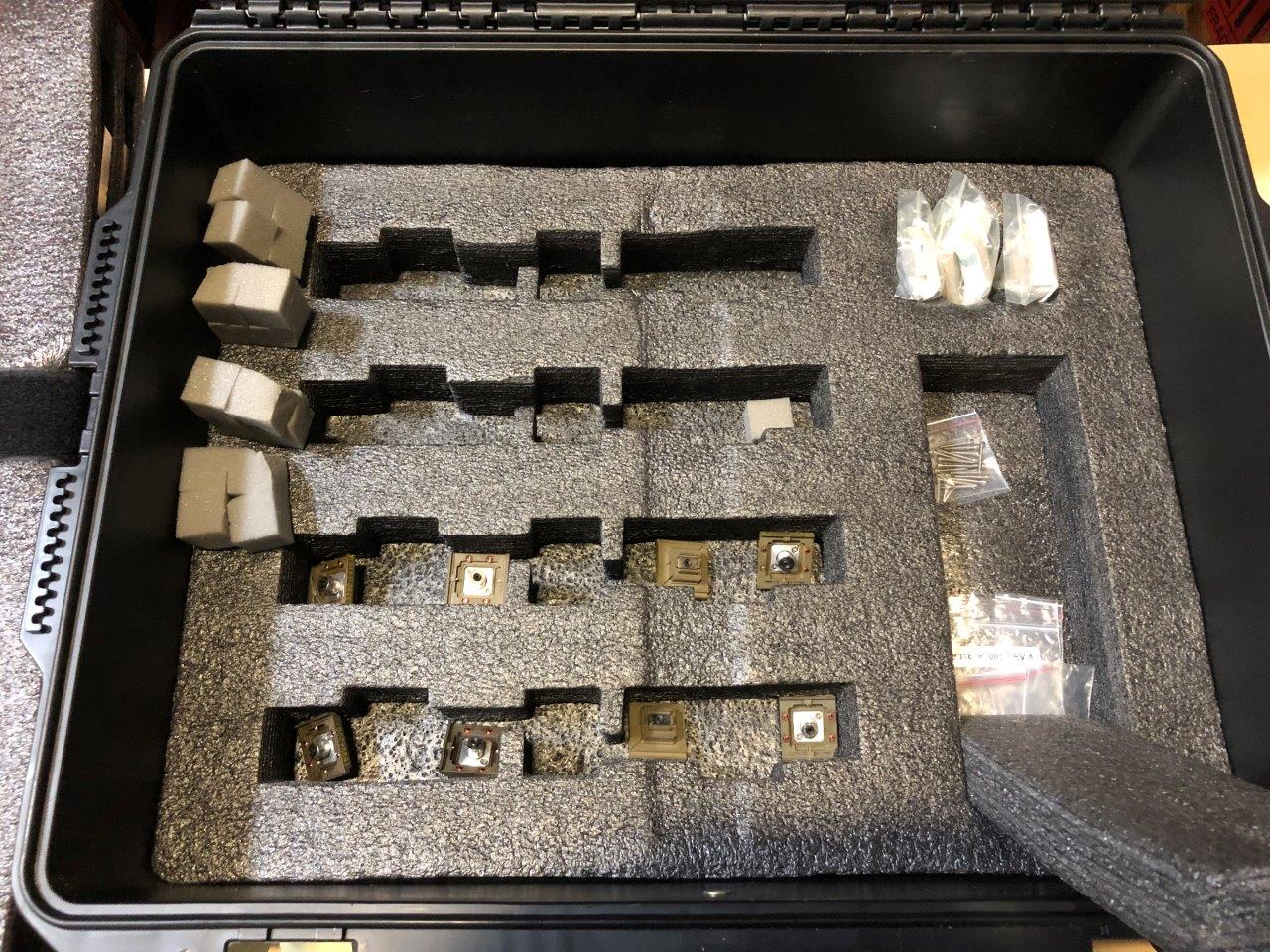 Used Delta Edge DE8000 20lds SOIC .300 WSO Test Handler Change Kit