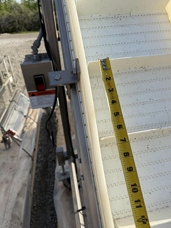 Used STAINLESS STEEL CLEATED Z- FLOW ELEVATOR