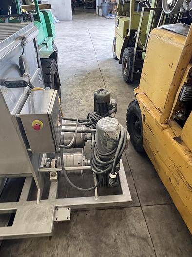 Used APV DOUGH PUMP 