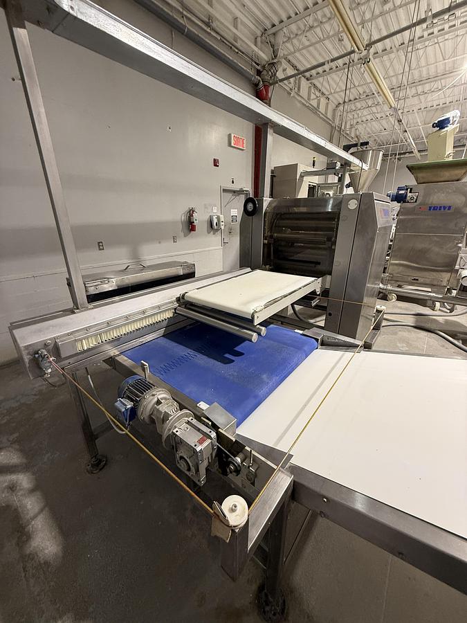 Used TRIVI  DOUGH LAMINATING WITH MARGARINE / BUTTER APPLICATION