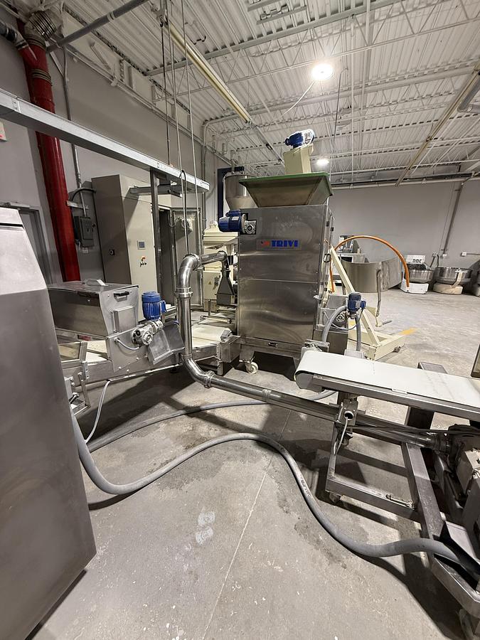 Used TRIVI  DOUGH LAMINATING WITH MARGARINE / BUTTER APPLICATION