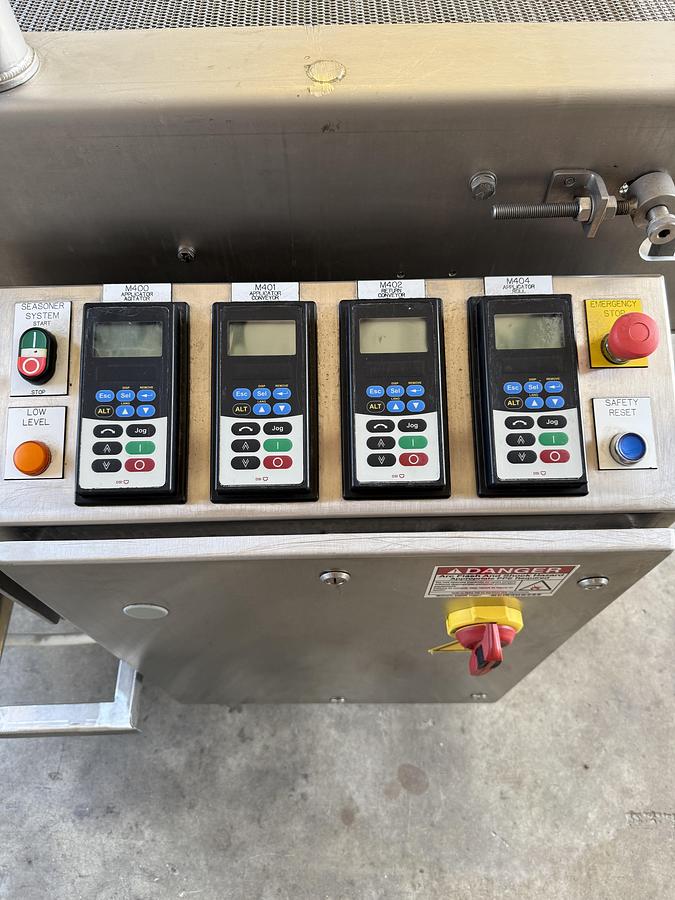 Used UNUSED READING BAKING SYSTEM SUGAR TOPPER / APPLICATOR 