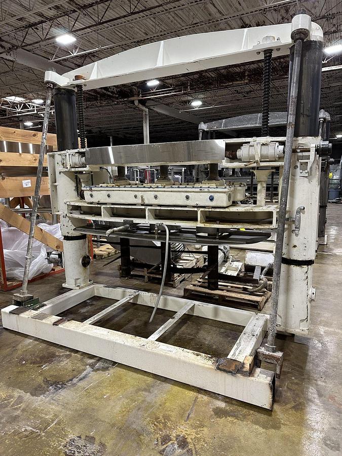 Used T.L GREEN SPINDLE MIXER