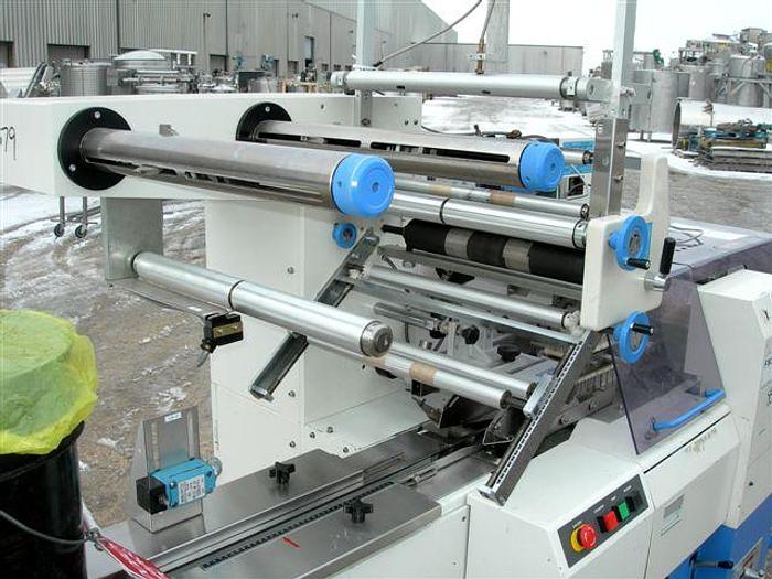 Used Fuji horizontal form fill seal wrap