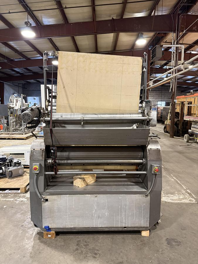 Used APV BAKER PERKINS 1.2 MTR 390 ROTARY MOULDER