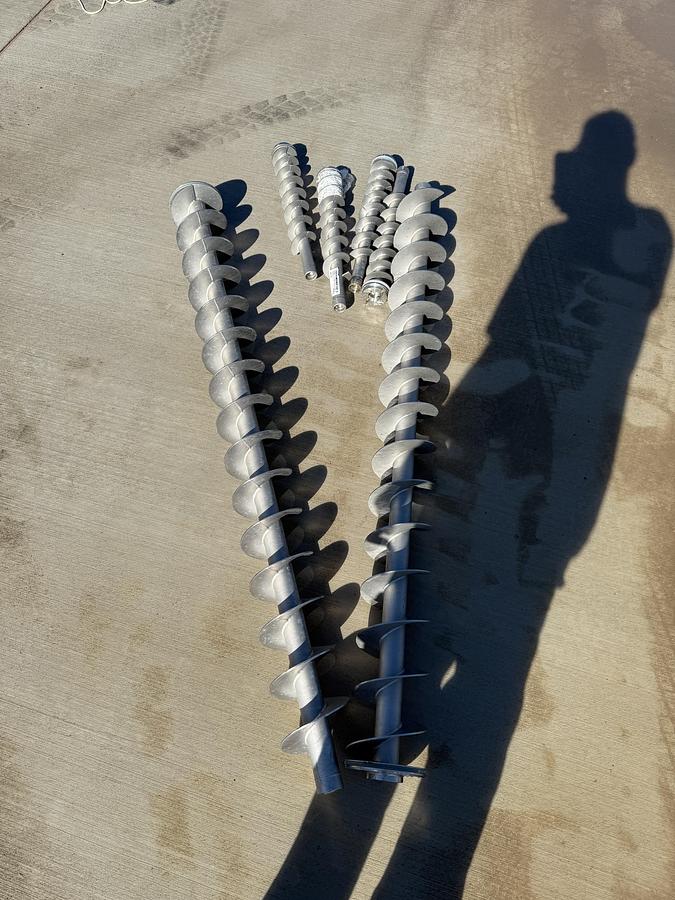 Used ASSTED SCREW FEEDERS