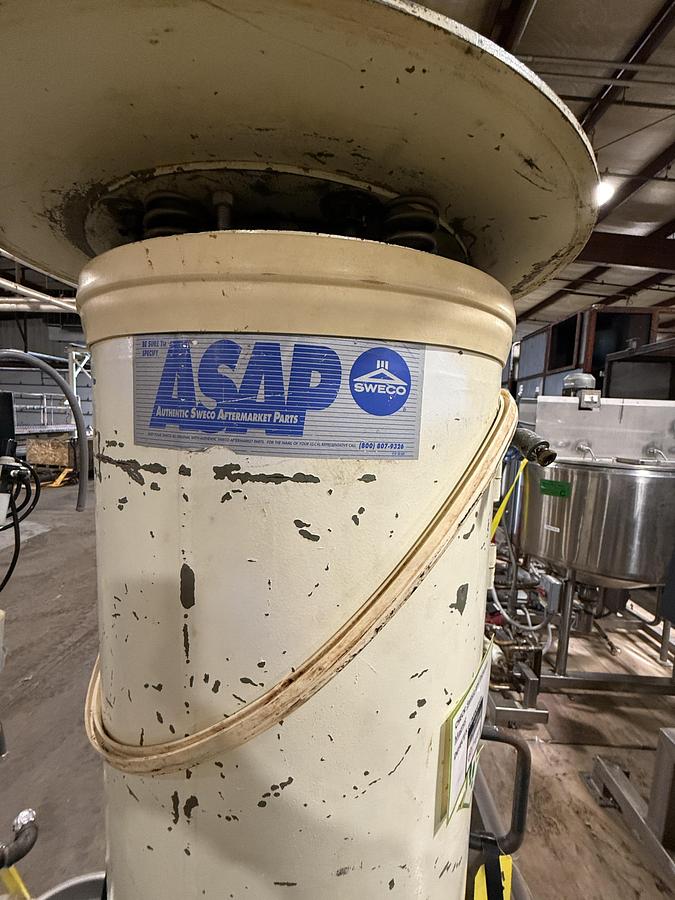 Used SINGEL DECK SWECO