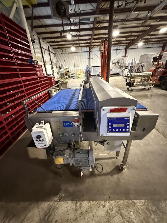 Used SAFE LINE METAL DETECTOR