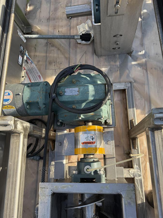 Used SCREW AND PADDLE CONTINOUS MIXER