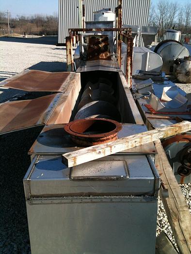 Used Cut & Fold Mixing Conveyor