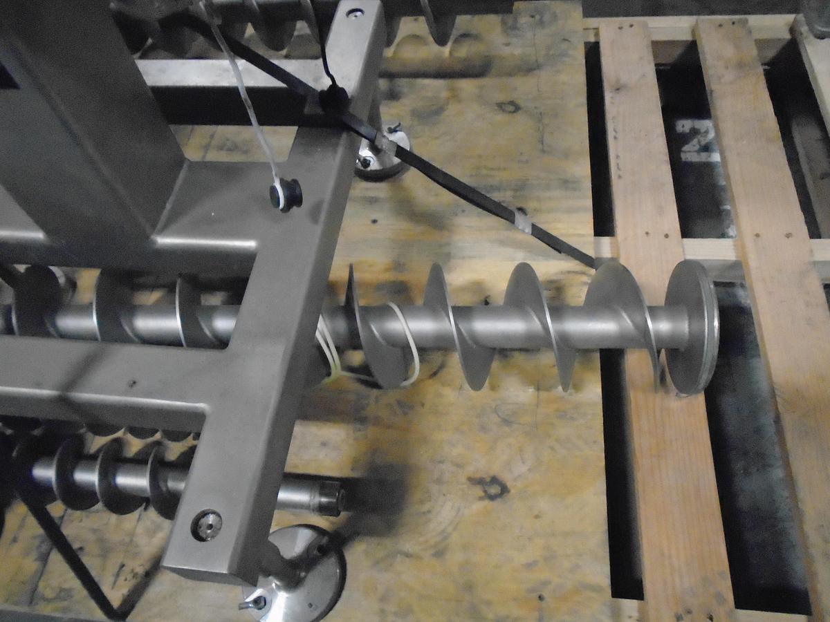 Used ASSTED SCREW FEEDERS