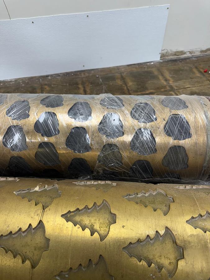 Used 1.2 MTR ROTARY MOULDER DIES 