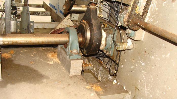 Used Apv, 50", two roll, wirecute