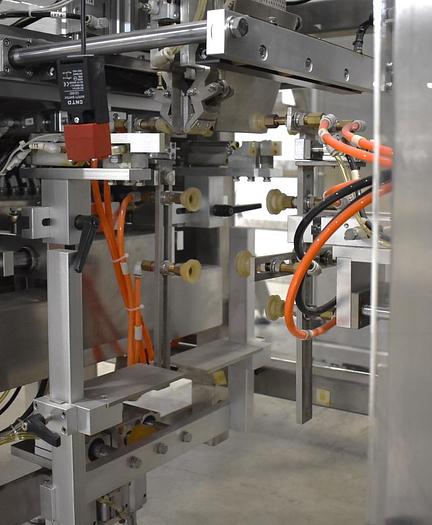 Used Apai bagger with 10 head scale